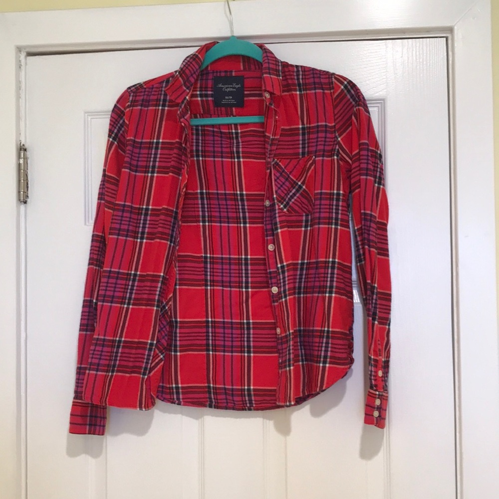 American Eagle soft plaid button up shirt